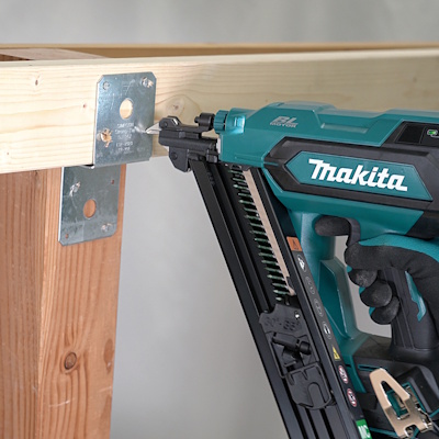 Makita DBN640ZK