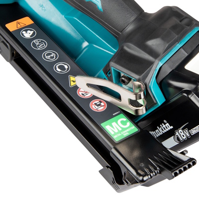 Makita DBN640ZK