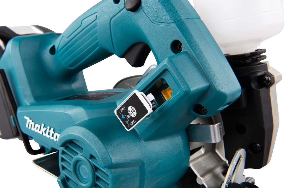 Makita DCC501ZJ