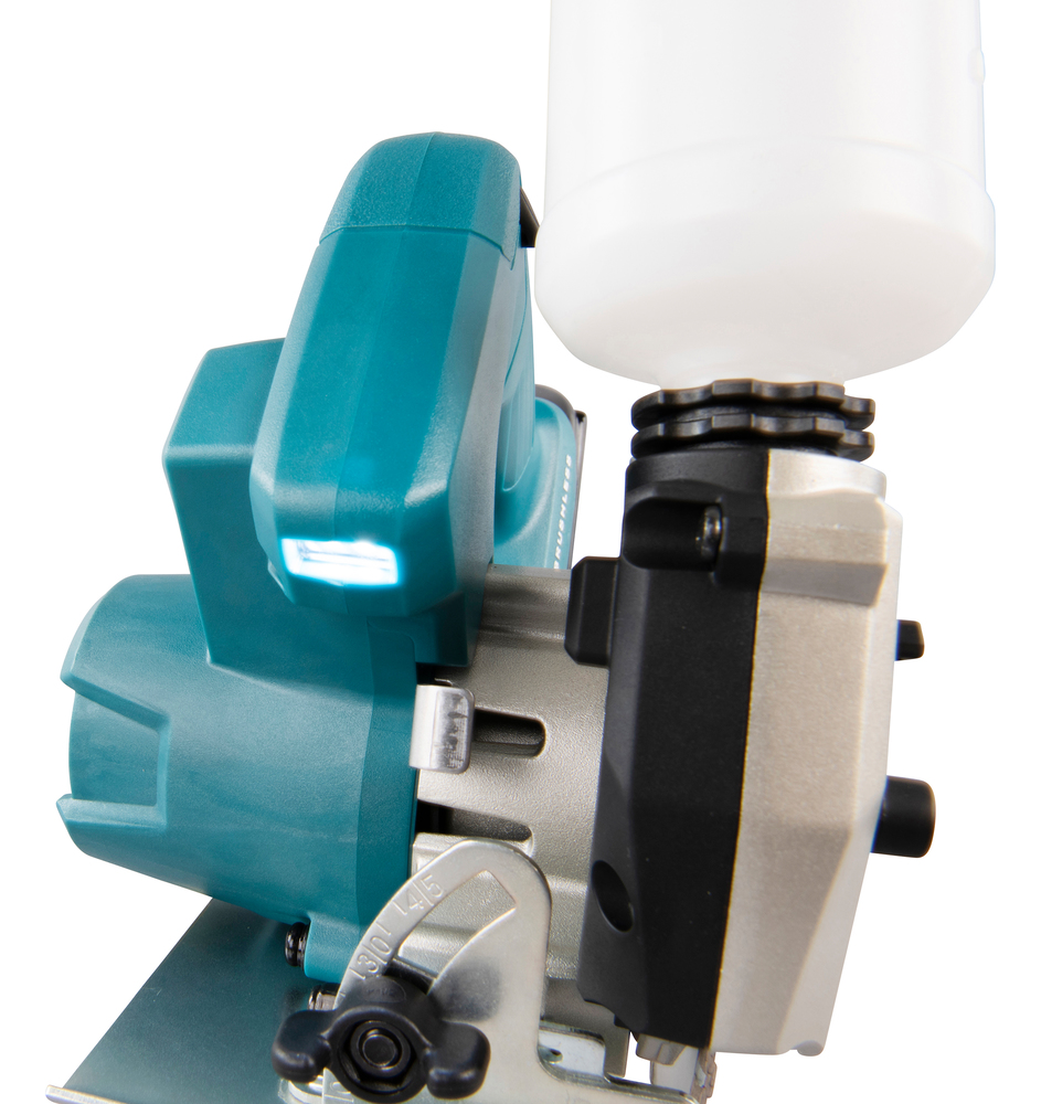 Makita DCC501ZJ