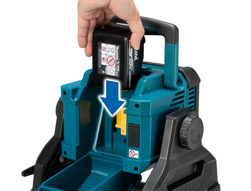 Makita DEADML811