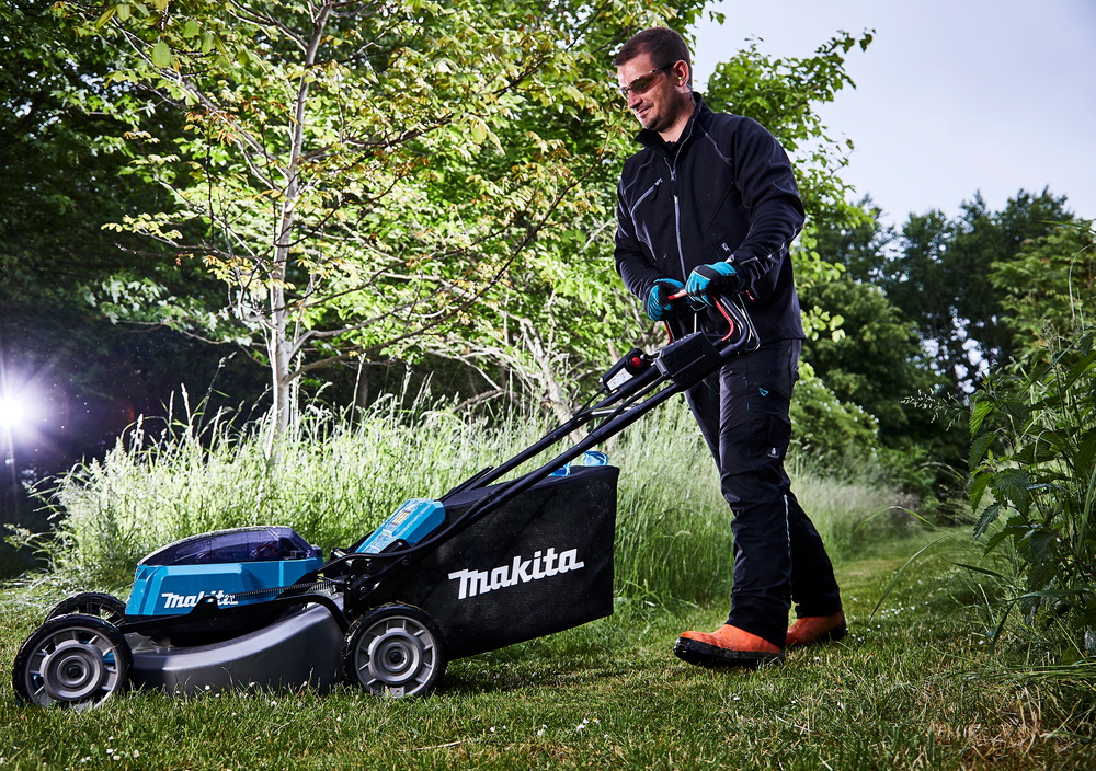 Makita DLM532PG4