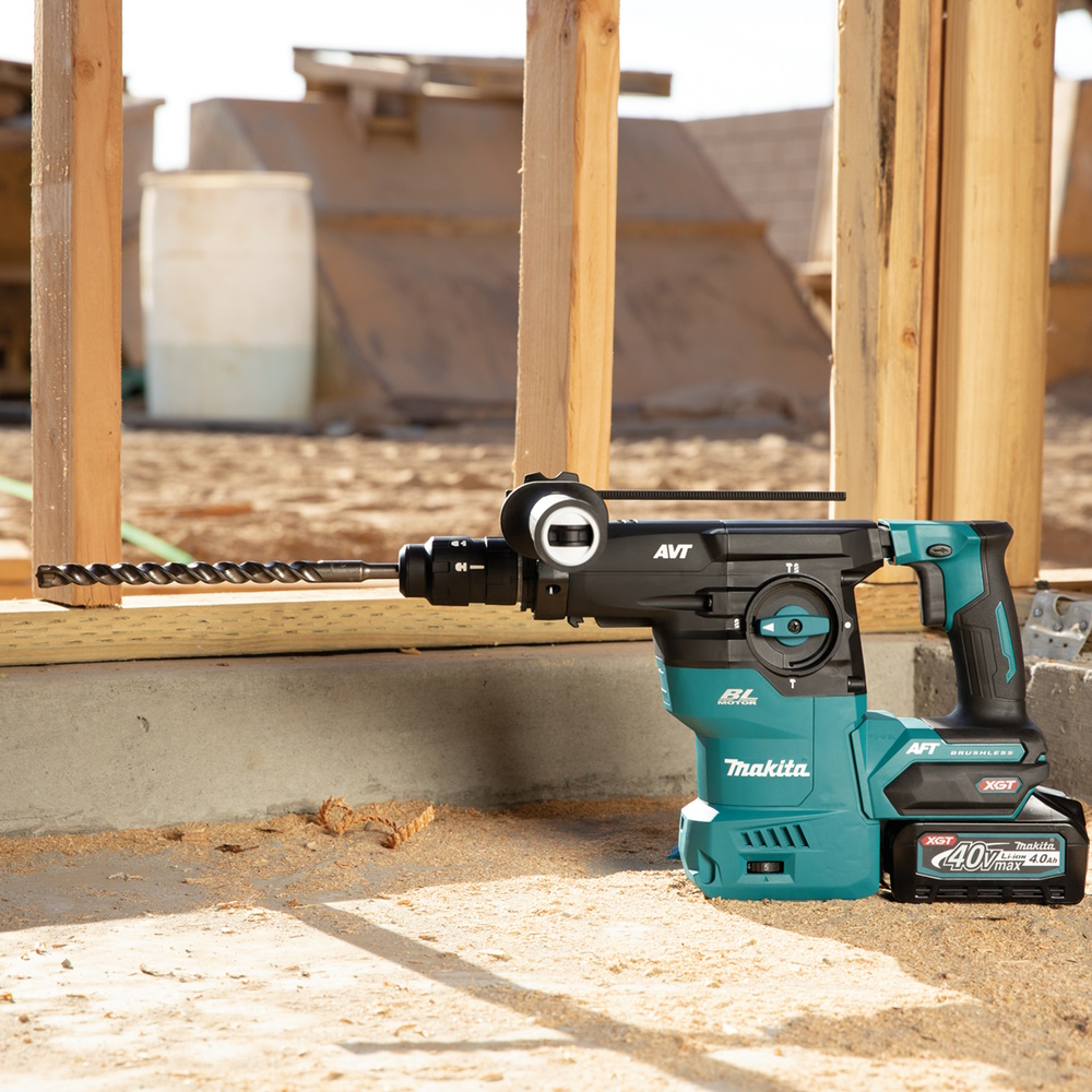 Makita HR009GM202