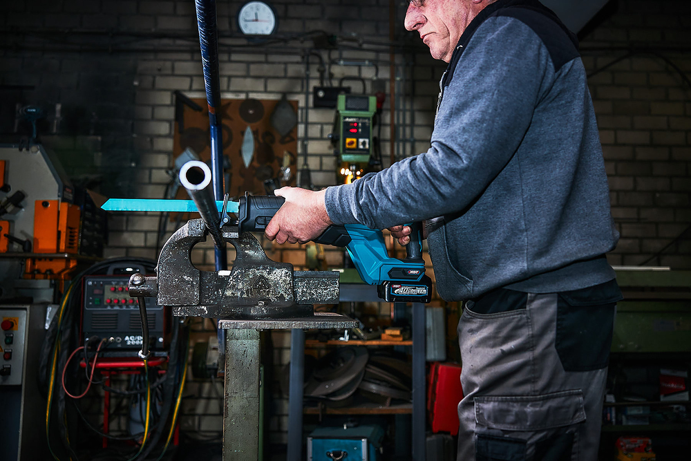 Makita JR001GD201