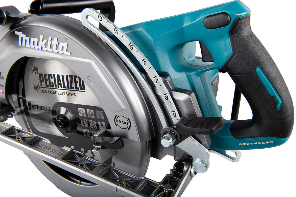 Makita RS002GT101