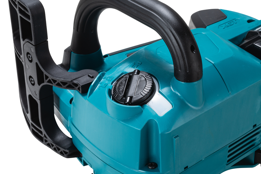Makita UC004GZ