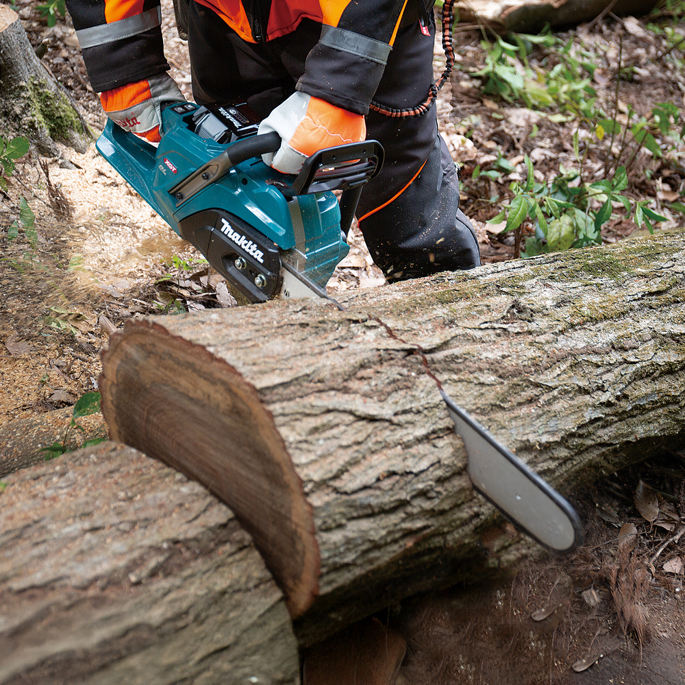 Makita UC030GZ