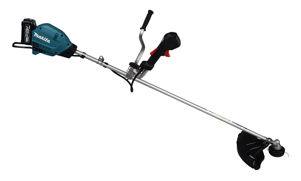 Makita UR006GM101