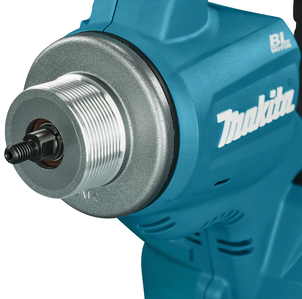 Makita VR003GZ