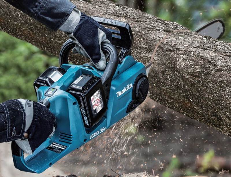 makita DUC353PG2 akkumulátoros láncfűrész
